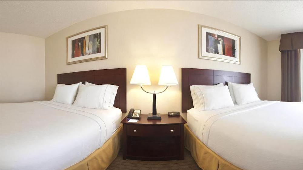 Holiday Inn Express Hotel & Suites Minot South By Ihg Luaran gambar